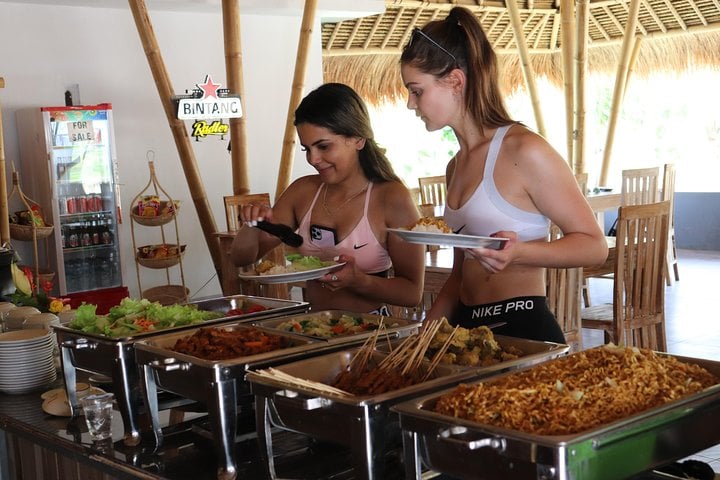 Treat yourself with a delicious Indonesian buffet lunch