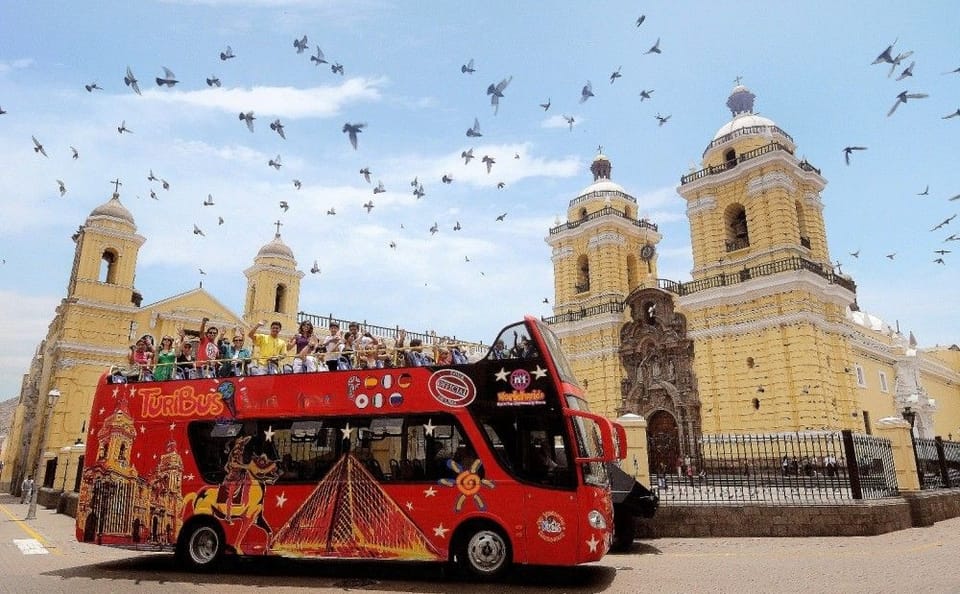 Lima City Tour: 360° Panoramic Bus Exploration