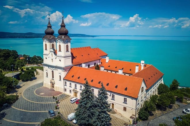 Private Full Day Lake Balaton tour with lunch & wine tasting,and with ferry ride 4