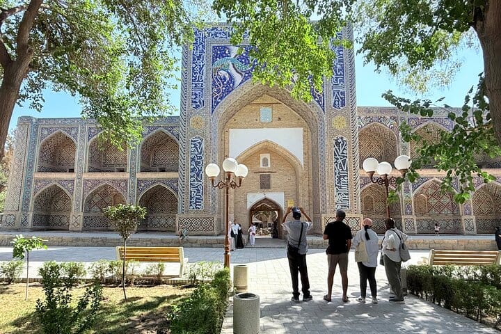 Bukhara: Private Guided Walking Tour with Hotel Pickup
