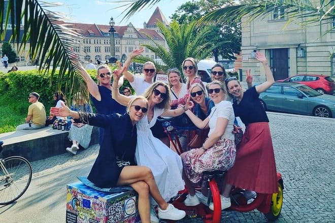 Beer Bike & Party Bike Highlights Berlin City Tour including pick-up photo 2