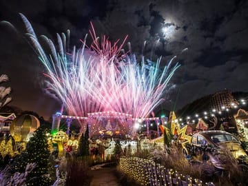 Everland theme park - night fireworks