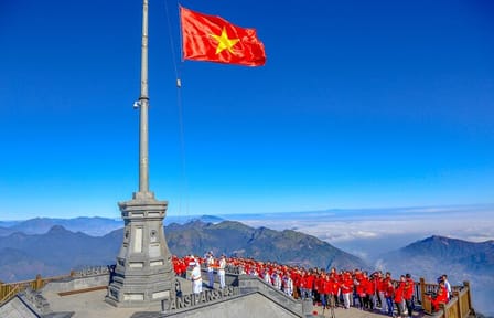Fansipan Cable Car Experience in Sapa, Vietnam