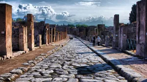 From Pompeii: Walking Tour with Guide in the Excavations - Group Tour