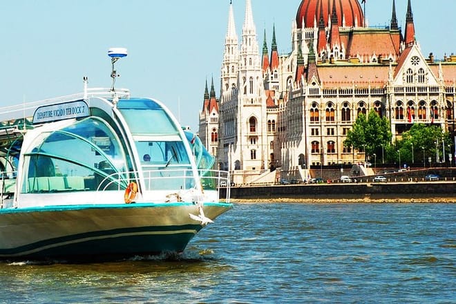 Budapest Danube evening cruise and private arrival airport transfer supersaver ! 9