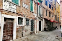 Hidden Venice: Off the Beaten Path Walk 9