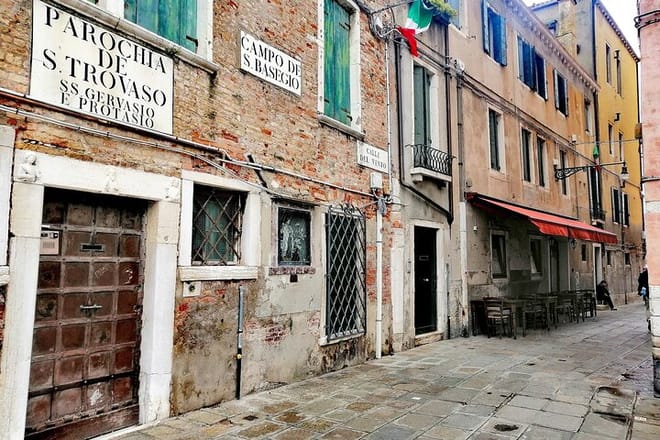 Hidden Venice: Off the Beaten Path Walk 9