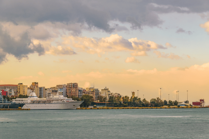 Private Transfer from Athens City to Piraeus Port 4