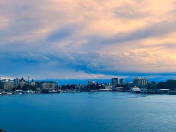 Private Full Day City Tour of 20 Attractions in Vancouver