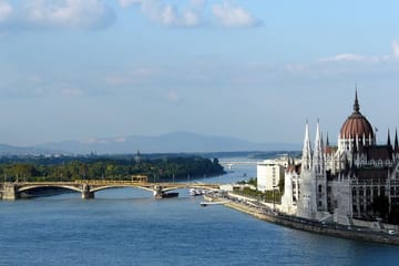 Budapest Castle District Walking Tour: History and Landmarks