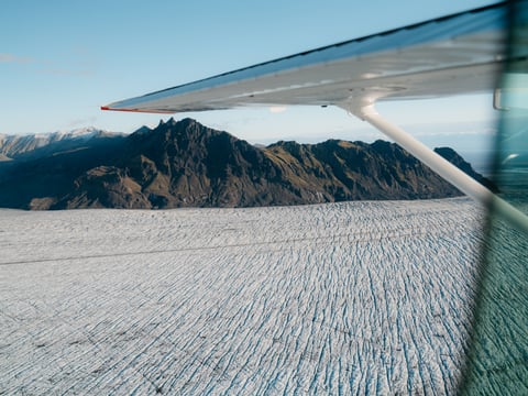 60 minute photo flight - Riverbeds & Glaciers