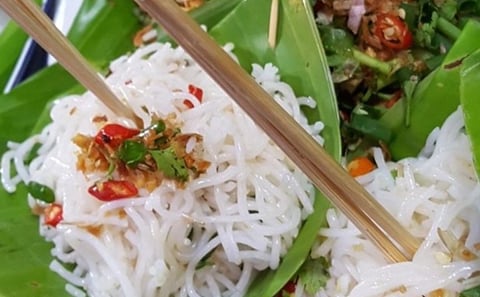Chiang Mai Private Evening Street Food Walking Tour