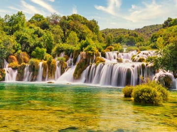 Krka Waterfalls and Lake Cruise with Skradin Town Visit