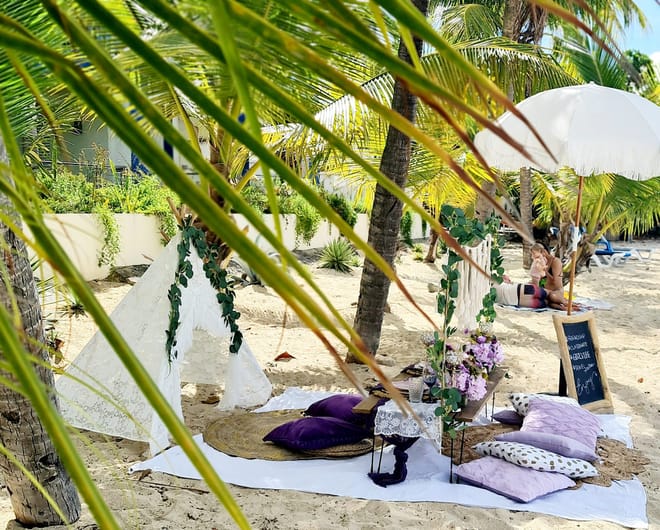 Picnic in Paradise - Luxury Private Picnic on the beach Experience photo 3