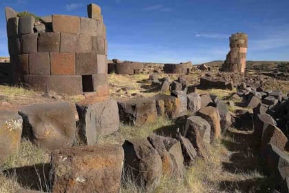 Explore Sillustani's Chullpas: Ancient Burial Sites in Puno