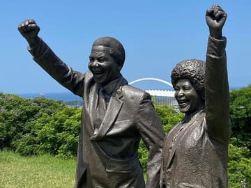 Robben Island and Table Mountain Tour in Cape Town