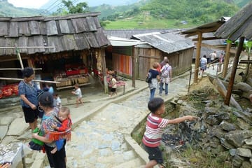 Sapa Experience 2D1N with Overnight Hotel from Hanoi by Limousine