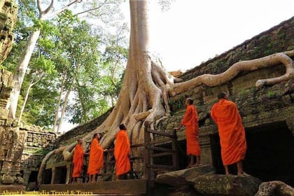 Siem Reap 2 Days Private Tour Angkor Wat and Floating Village