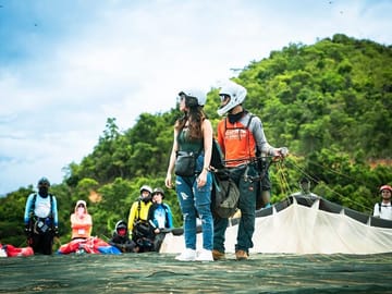Paragliding Experience in Nha Trang
