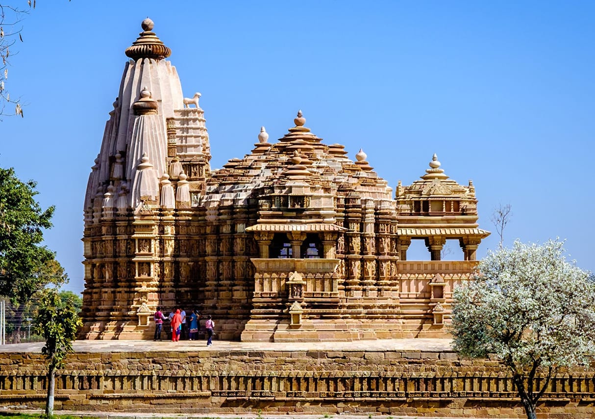 7-Days tour of Agra-Orcha-Khajuraho with Varanasi from Delhi. 2
