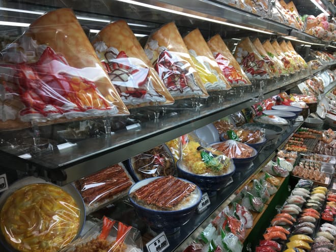 Private Kappabashi Cooking Tool Street and Asakusa Walking Tour with Master Guide photo 3