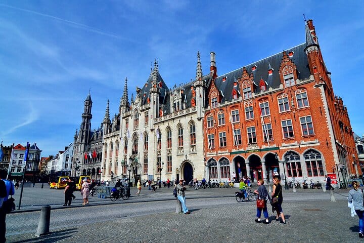 Private 6 hours return trip from Brussels to Bruges 4