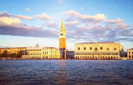 Minicruise from Railway to San Marco with guide