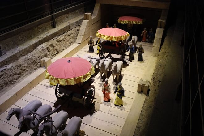 Private Day Tour in Xian:Hanyangling Museum, Small Goose Pagoda, Xingjiao Temple photo 4