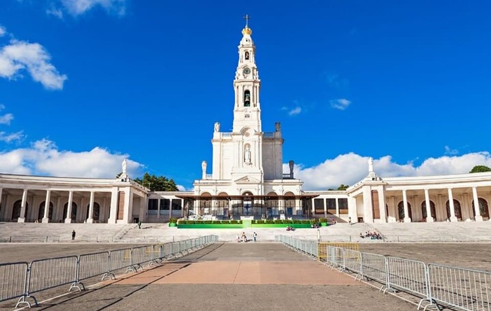 Private Pilgrimage Tour to Fátima from Lisbon