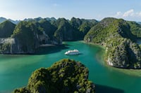 Lan Ha bay cruise view