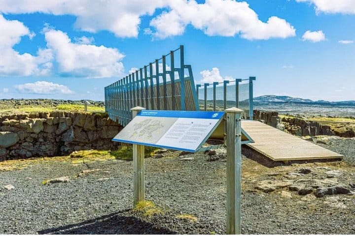 Iceland: Private Reykjanes Geology and Wild Coast Adventure