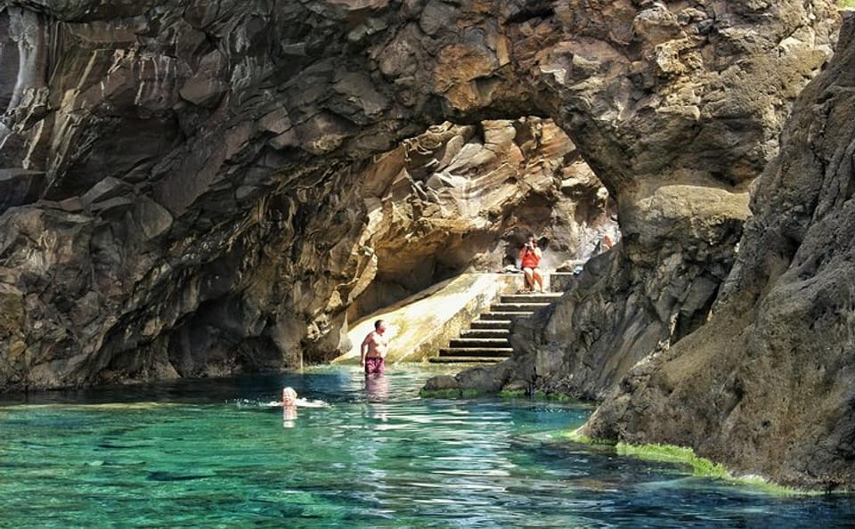 West Volcanic Pools and UNESCO 4x4 Tour in Madeira