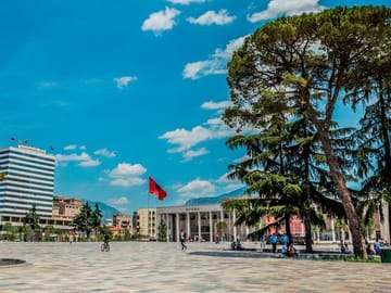 Tirana Food and Communist History Tour in One Day