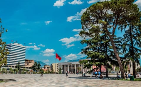 Tirana Food and Communist History Tour in One Day