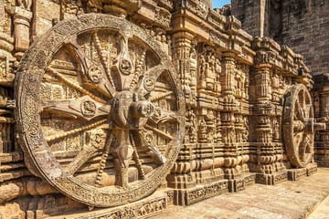 Full Day Private Tour to Konark Temple and Puri from Bhubaneswar