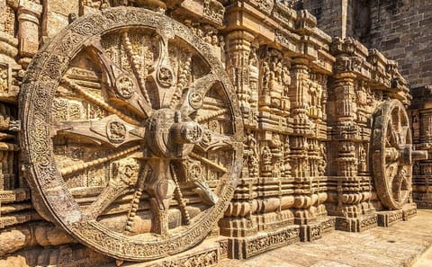 Private Full Day Tour of Konark Temple and Puri from Bhubaneswar