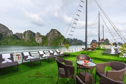 Halong bay boutique cruise 2 days trip: Kayaking, swimming & caving tours