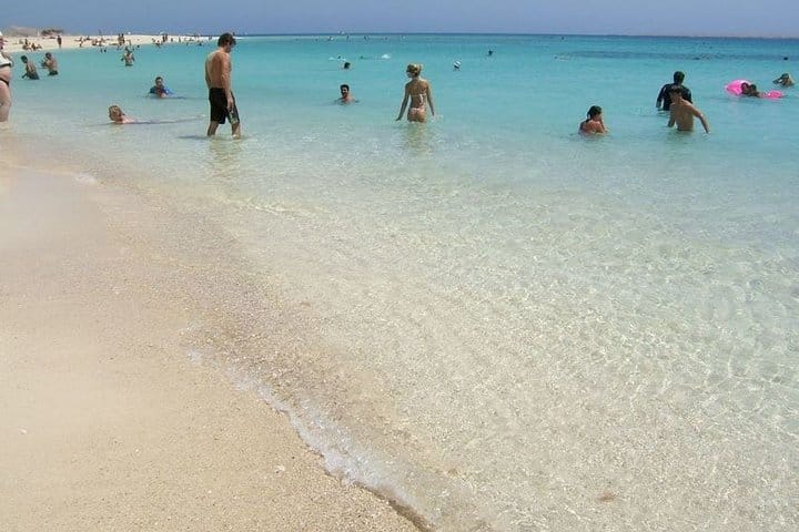 Abu Munkar Island Trip by speed boat Hurghada