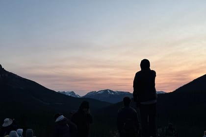 Sunrise Tour Moraine Lake Lake Louise from Banff