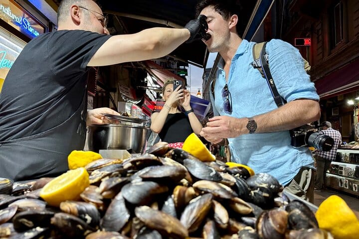 Istanbul Culinary Tour: Local Tavern and Gourmet Street Foods