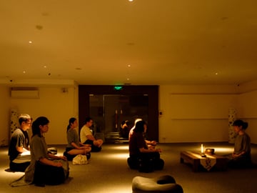 Hanoi Agarwood Workshop Half-Day Tour with Vegan Lunch