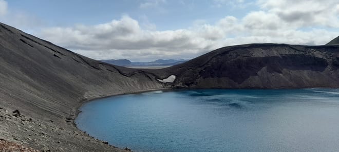 Full-Day Private Landmannalaugar and Hekla Volcano Tour 10