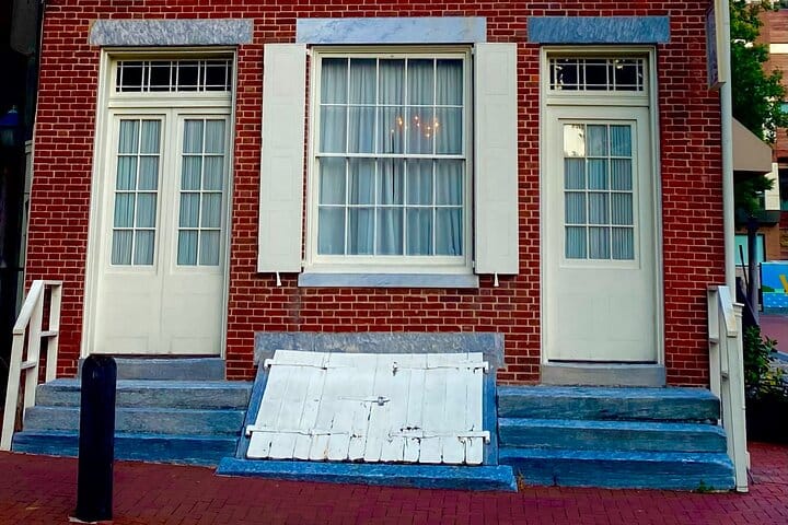 Philadelphia Haunted Ghost Smartphone Guided Audio Walking Tour 9