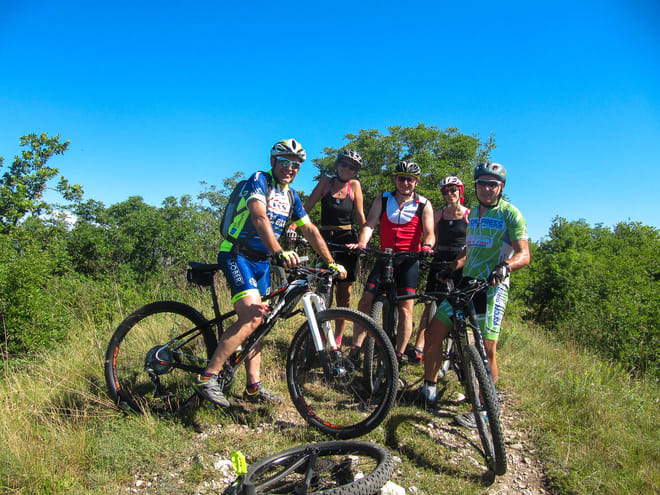 E-Bike Tour from Torri del Benaco to Monte Luppia photo 2