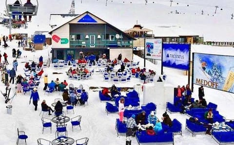 Private Day Tour of Ananuri Fortress and Gudauri Ski Resort