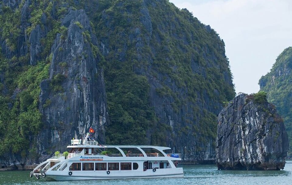 DELUXE Halong Cruise 1 Day Tour From Hanoi – Daily Operated