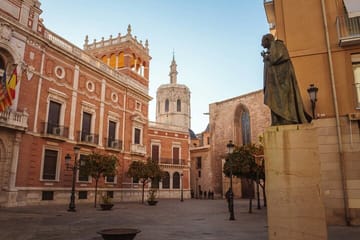 Private Day Trip to Valencia from Barcelona with Guide