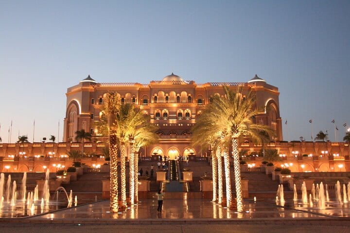 Abu Dhabi City Tour with Warner Bros World ticket from Dubai 9