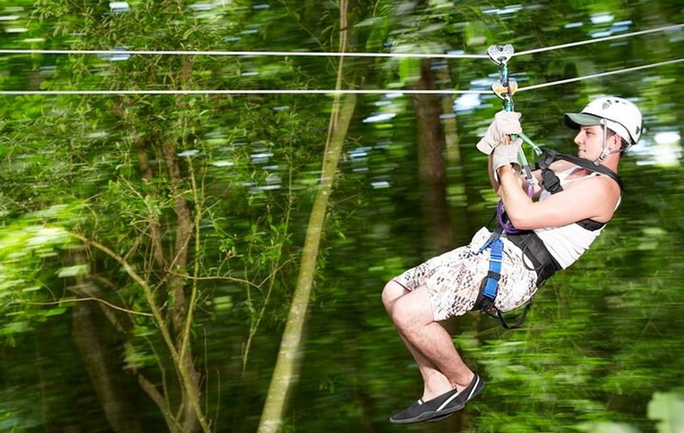 Zipline Canopy and Dunn's River Falls Tour in Ocho Rios