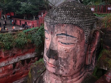 Leshan Giant Buddha Day Tour from Chengdu
